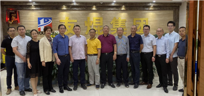 湖北宜昌市住建局、夷陵區(qū)政府等領(lǐng)導(dǎo)一行蒞臨我集團考察指導(dǎo)工作