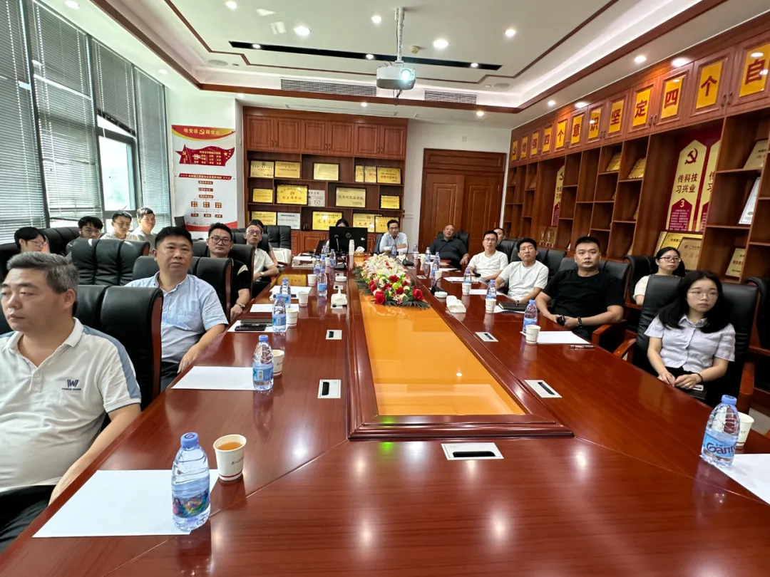 友焜建工集團舉辦“建設(shè)施工企業(yè)常見法律風險及防范建議”專題培訓(xùn)